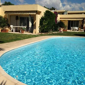 villa-c3-arthur-rimbaub-chambre-dhote-piscine-proche-mer.fr-provencehotel.com/